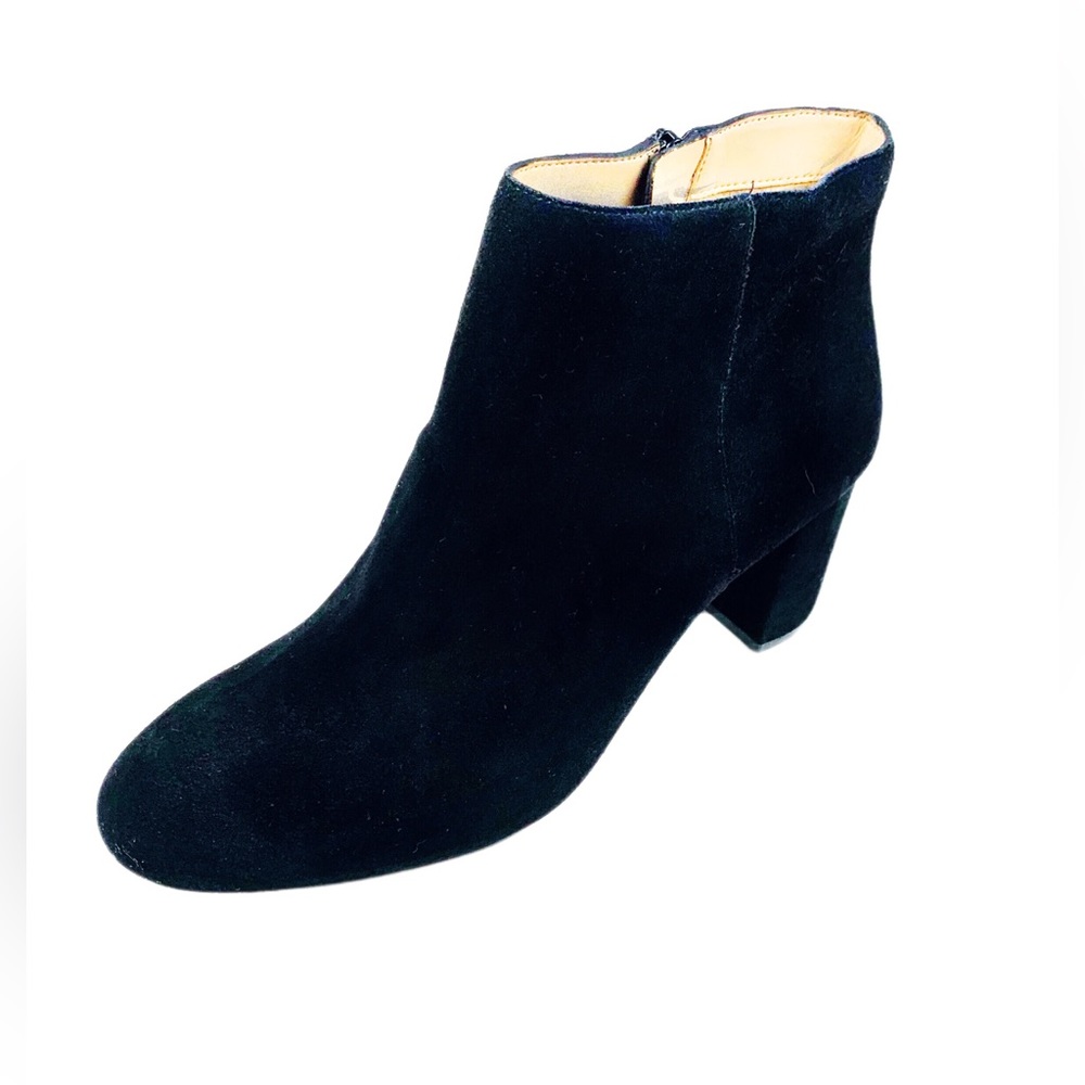 Banana Republic Black Faux Suede Booties Size 8